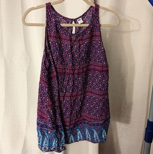 1x Old Navy sleeveless top paisley